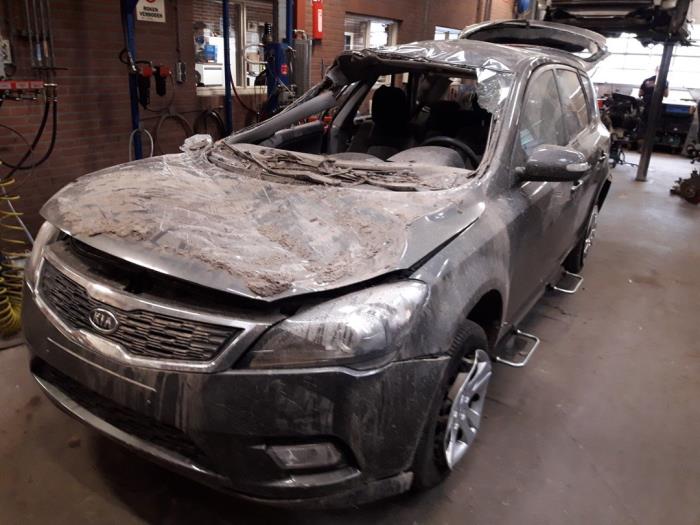 Kia Cee'd 1.6 CRDi 16V Sloopvoertuig (2011, Grijs)