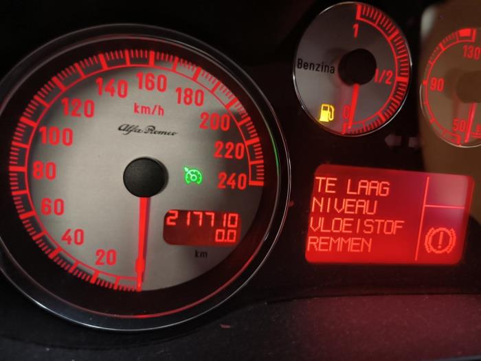 Alfa Romeo GT 2.0 JTS 16V Sloopvoertuig (2007, Zwart)