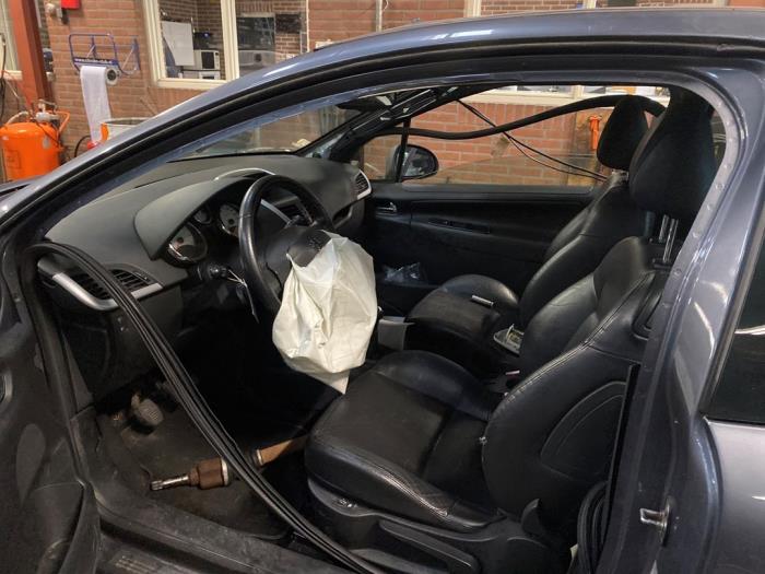 Peugeot 207/207+ 1.6 16V VTRi Sloopvoertuig (2010, Grijs)