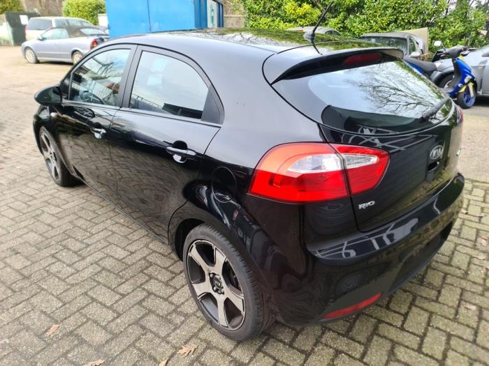 Kia Rio III 1.2 CVVT 16V Sloopvoertuig (2011, Zwart)