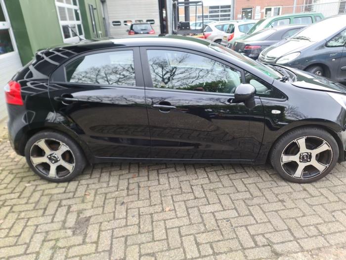 Kia Rio III 1.2 CVVT 16V Sloopvoertuig (2011, Zwart)