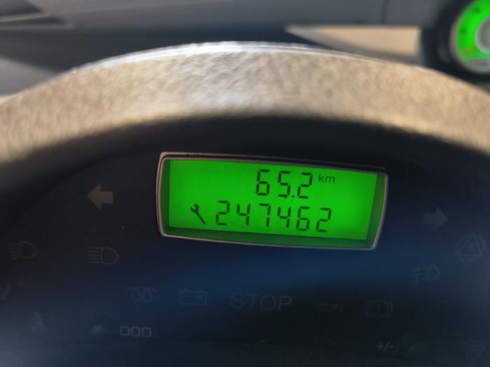 Peugeot 807 2.0 HDi 16V Sloopvoertuig (2004, Grijs)