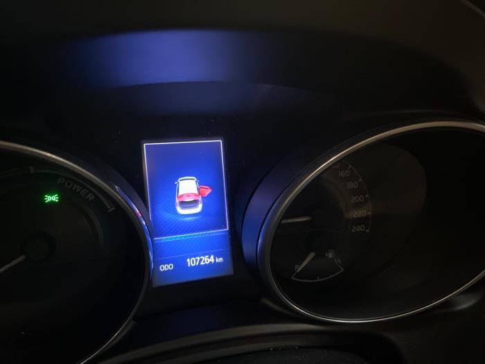 Toyota Auris 1.8 16V Hybrid Sloopvoertuig (2017, Metallic, Blauw)