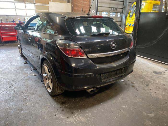 Opel Astra H GTC 1.8 16V Sloopvoertuig (2005, Zwart)