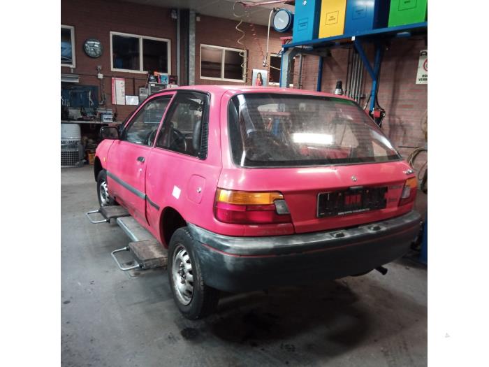 Toyota Starlet 1.3 Friend,XLi 12V Sloopvoertuig (1993, Rood)