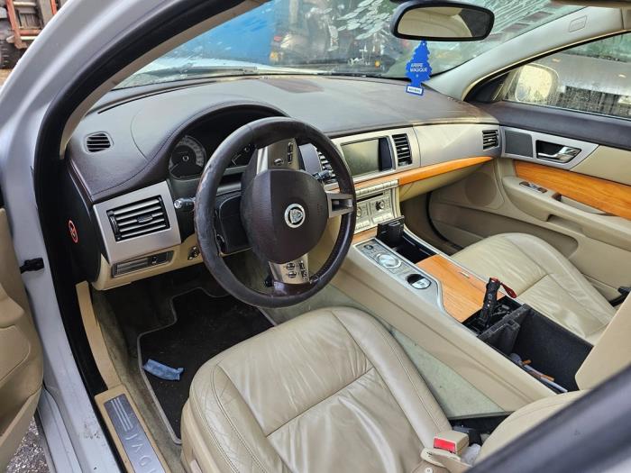 Jaguar XF 2.7 D V6 24V Sloopvoertuig (2008, Wit)