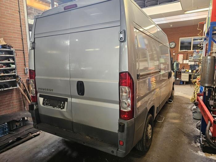 Peugeot Boxer 2.2 HDi 120 Euro 4 Sloopvoertuig (2008, Grijs)