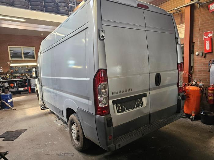 Peugeot Boxer 2.2 HDi 120 Euro 4 Sloopvoertuig (2008, Grijs)