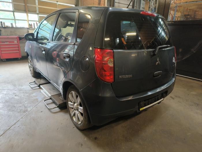 Mitsubishi Colt 1.3 16V Sloopvoertuig (2009, Grijs)