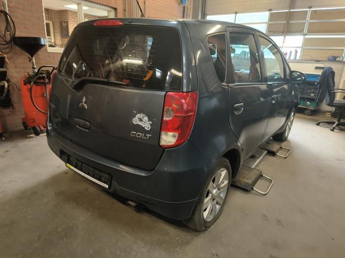 Mitsubishi Colt 1.3 16V Sloopvoertuig (2009, Grijs)