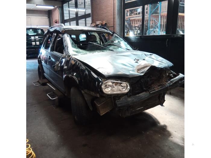 Volkswagen Golf IV Variant 1.9 TDI 90 Sloopvoertuig (2000, Zwart)