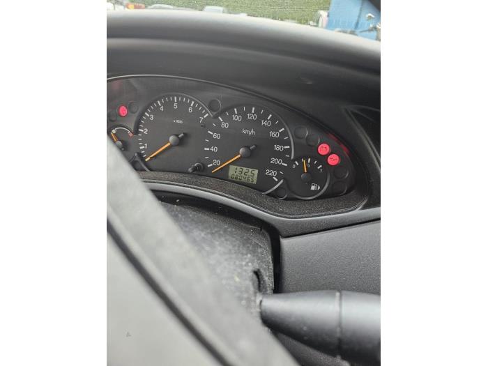 Ford Focus 1 1.6 16V Sloopvoertuig (1999, Grijs)