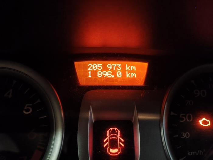 Renault Clio III 1.2 16V TCe 100 Sloopvoertuig (2009, Grijs)