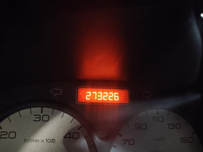 Peugeot Partner 1.9 D Sloopvoertuig (2003, Grijs)