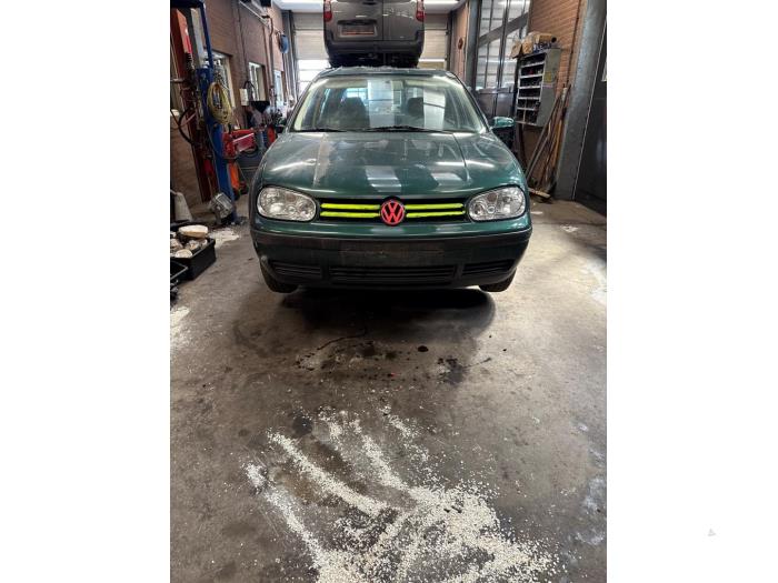 Volkswagen Golf IV 1.6 Sloopvoertuig (2000, Groen)