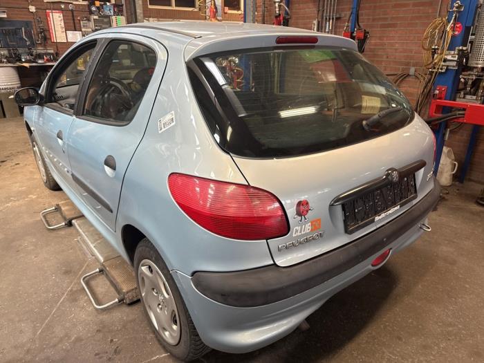 Peugeot 206 1.4 XR,XS,XT,Gentry Sloopvoertuig (2002, Grijs)