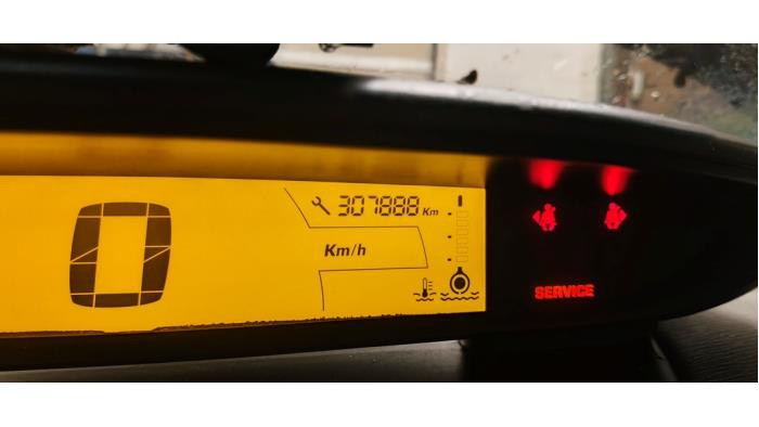 Citroen C4 Berline 1.6 16V Sloopvoertuig (2007, Zwart)