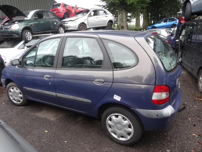 Renault Scénic I 1.6 16V Sloopvoertuig (2000, Paars)