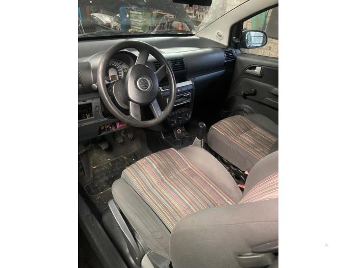 Volkswagen Fox 1.2 Sloopvoertuig (2006, Zwart)