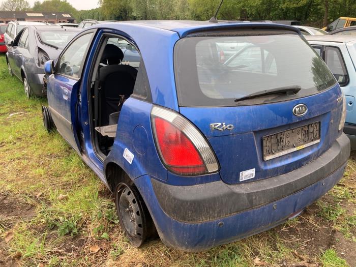 Kia Rio II 1.6 CVVT 16V Sloopvoertuig (2006, Blauw)