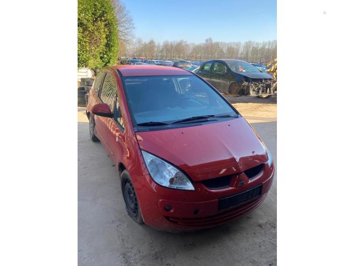 Mitsubishi Colt 1.3 16V Sloopvoertuig (2006, Rood)