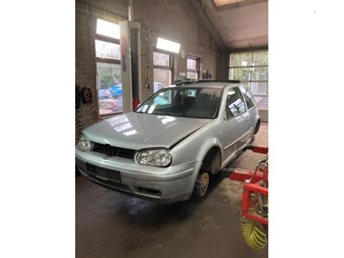 Volkswagen Golf IV 2.0 Sloopvoertuig (2001, Grijs)