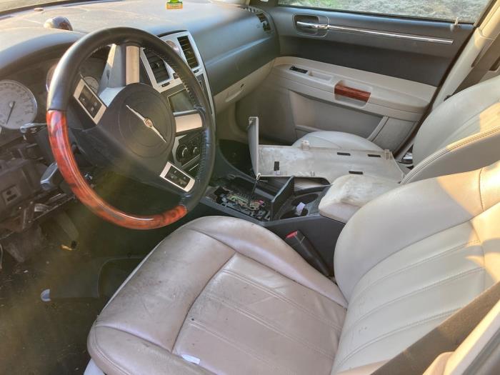 Chrysler 300 C 3.0 CRD V6 24V Sloopvoertuig (2007, Zwart)