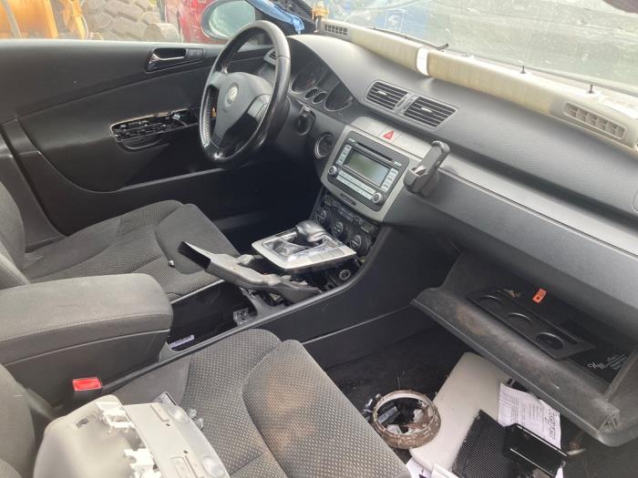 Volkswagen Passat Variant 1.6 FSI 16V Sloopvoertuig (2006, Zwart)