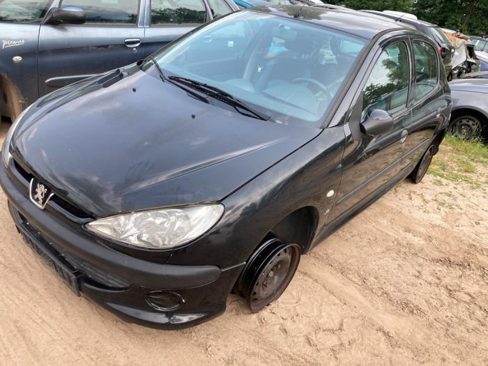 Peugeot 206 1.4 XR,XS,XT,Gentry Sloopvoertuig (2004, Zwart)