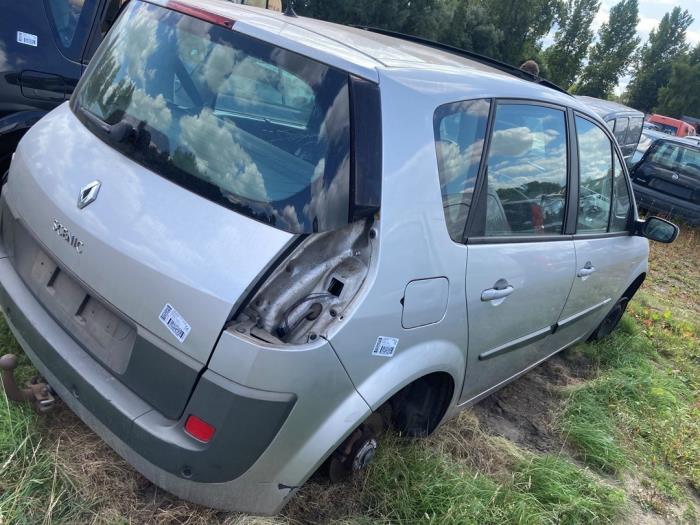 Renault Scénic II 1.6 16V Sloopvoertuig (2005, Grijs)
