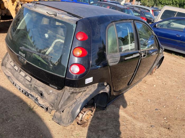 Smart Forfour 1.1 12V Sloopvoertuig (2004, Zwart)