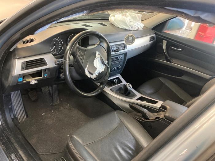 BMW 3 serie 320i 16V Sloopvoertuig (2006, Grijs)