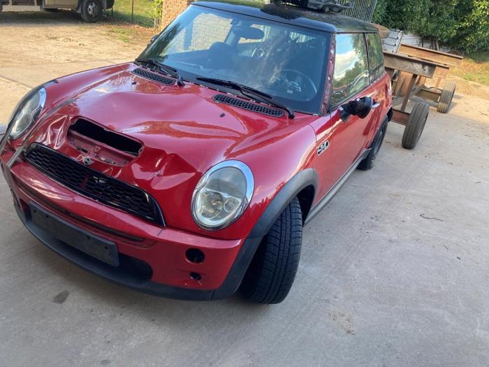 Mini Mini Cooper S 1.6 16V Sloopvoertuig (2002, Rood, Zwart)