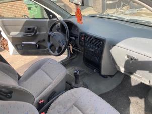 Volkswagen Caddy II 1.9 TDI Sloopvoertuig (2000)