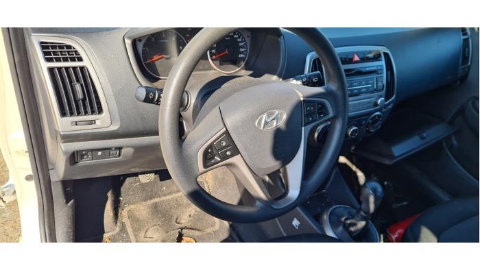 Hyundai i20 1.4 CRDi 16V Sloopvoertuig (2013)