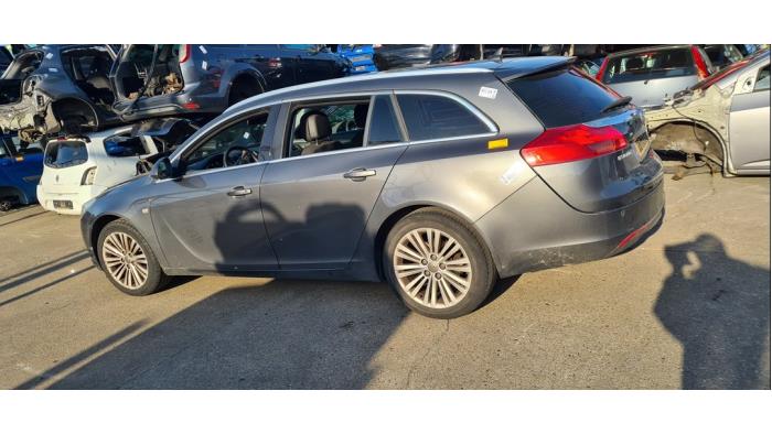 Opel Insignia Sports Tourer 1.4 Turbo 16V Ecotec Sloopvoertuig (2012, Grijs)