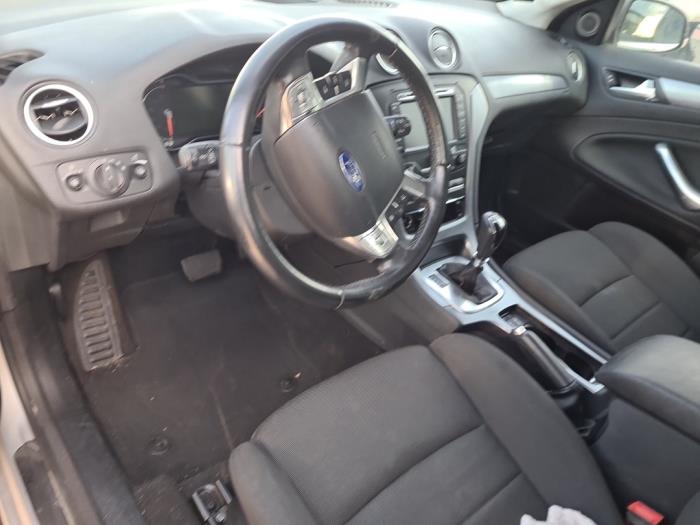 Ford Mondeo IV Wagon 2.0 TDCi 140 16V Sloopvoertuig (2014, Grijs)