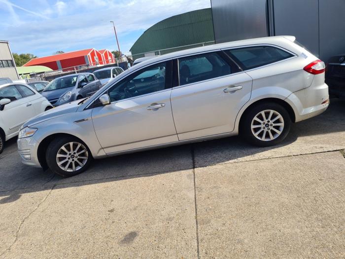 Ford Mondeo IV Wagon 2.0 TDCi 140 16V Sloopvoertuig (2014, Grijs)