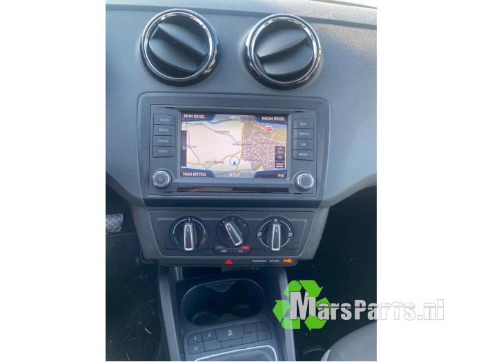 Seat Ibiza ST 1.0 EcoTSI 12V Schadevoertuig (2015, Grijs)