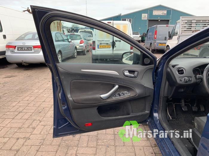 Porte Avant Droite Pour Ford Mondeo IV 2.0 TDCi 140 - Référence 1778161 - Pièce D'occasion En état
