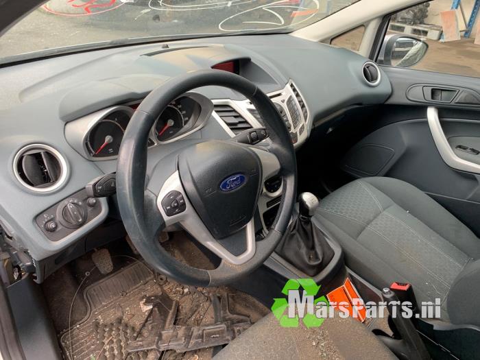 Ford Fiesta 6 1.6 TDCi 95 Sloopvoertuig (2010, Grijs)