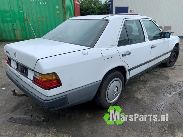 Mercedes E 2.3 230 E Sloopvoertuig (1986, Wit)