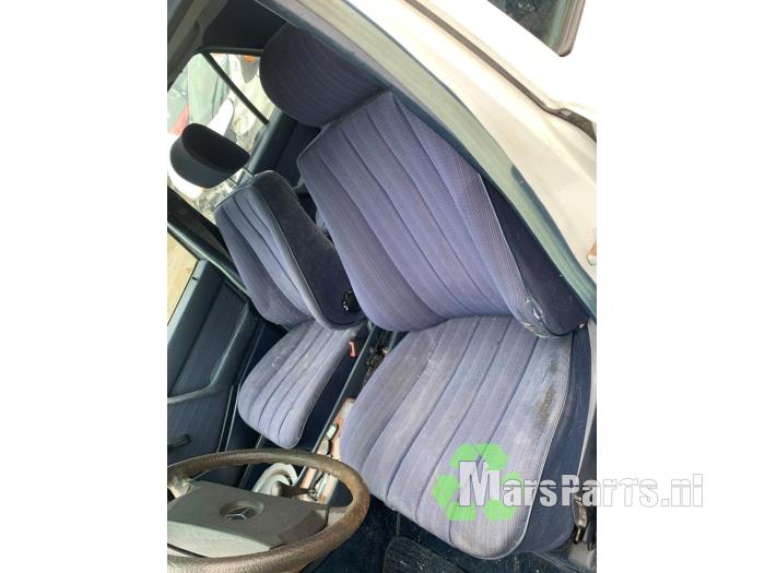 Mercedes E 2.3 230 E Sloopvoertuig (1986, Wit)