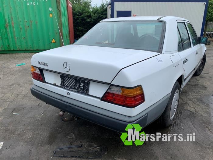 Mercedes E 2.3 230 E Sloopvoertuig (1986, Wit)