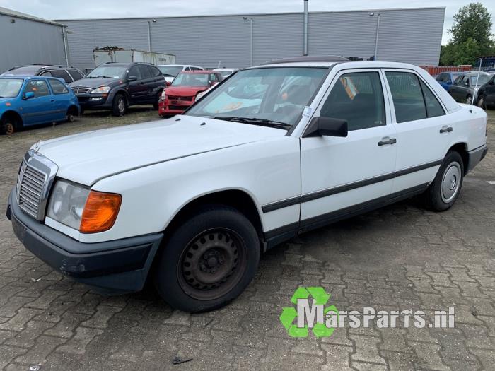 Mercedes E 2.3 230 E Sloopvoertuig (1986, Wit)