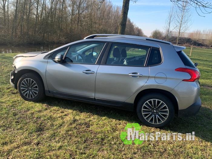 Peugeot 2008 1.2 Vti 12V PureTech 82 Sloopvoertuig (2014, Grijs)