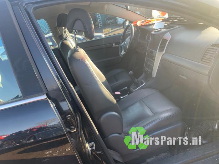 Chevrolet Captiva 2.4 16V 4x2 Sloopvoertuig (2006, Zwart)