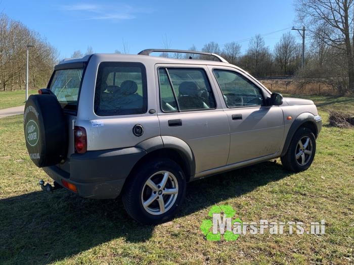 Landrover Freelander Hard Top 2.5 V-6 Sloopvoertuig (2002, Beige)