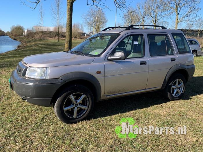 Landrover Freelander Hard Top 2.5 V-6 Sloopvoertuig (2002, Beige)