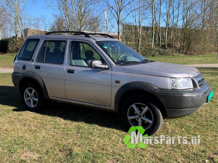 Landrover Freelander Hard Top 2.5 V-6 Sloopvoertuig (2002, Beige)